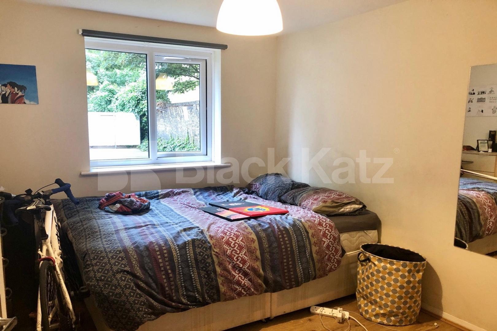 Stylish ground floor apartment  with beautiful mature communal gardens John Maurice Close, Elephant and Castle 